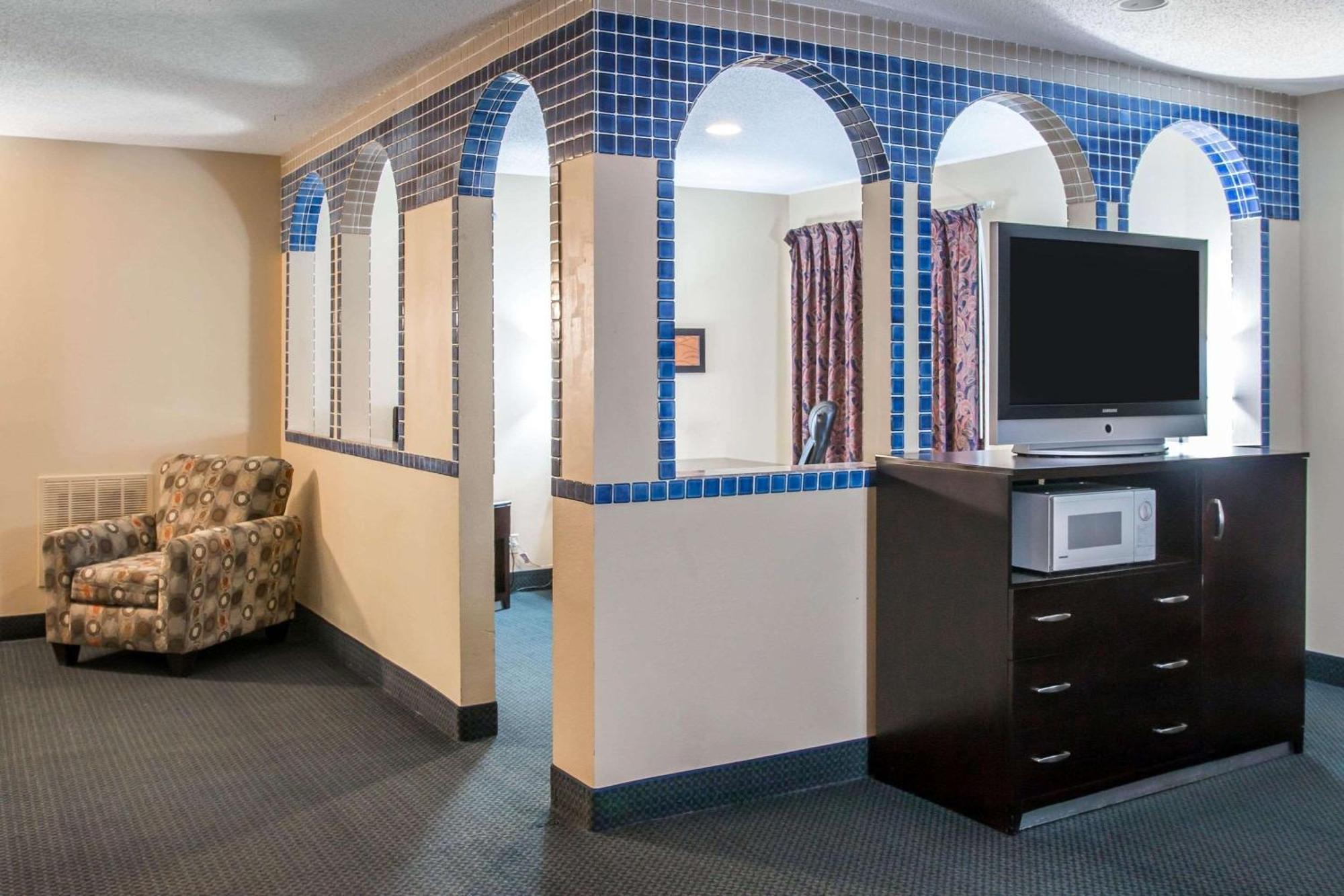 Country Inn & Suites By Radisson, Battle Creek, Mi Ngoại thất bức ảnh